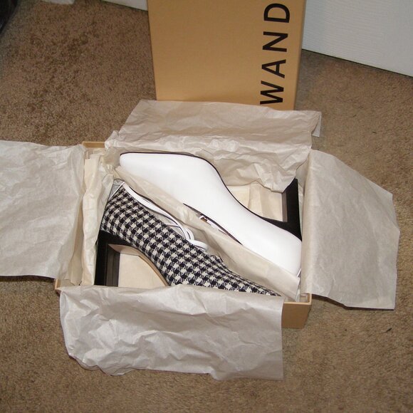 NIB size 39 WANDLER Isa Mixed Pattern Leather and Wool Ankle wrap pumps - Picture 7 of 16